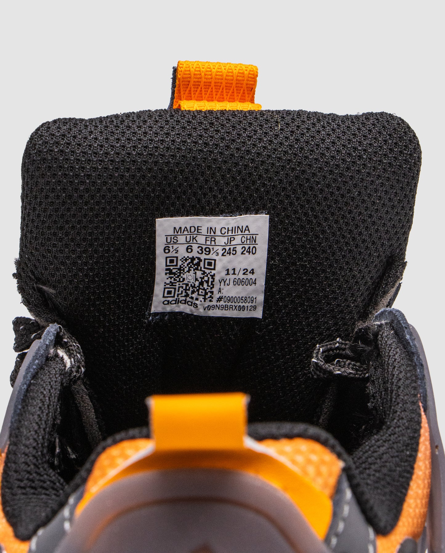 Adidas Vento XLG Deluxe Black/Orange/Purple