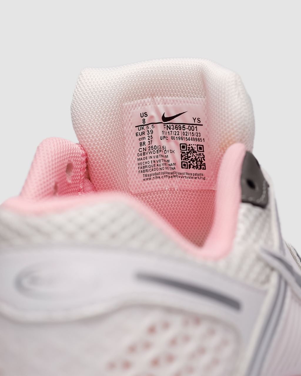 Nike Zoom Vomero 5 Silver/Pink