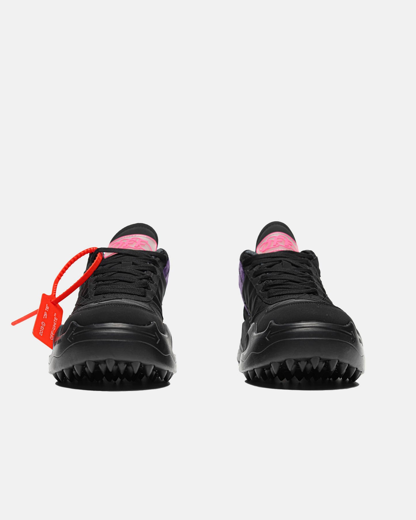 OFF WHITE Ofsy-1000 black