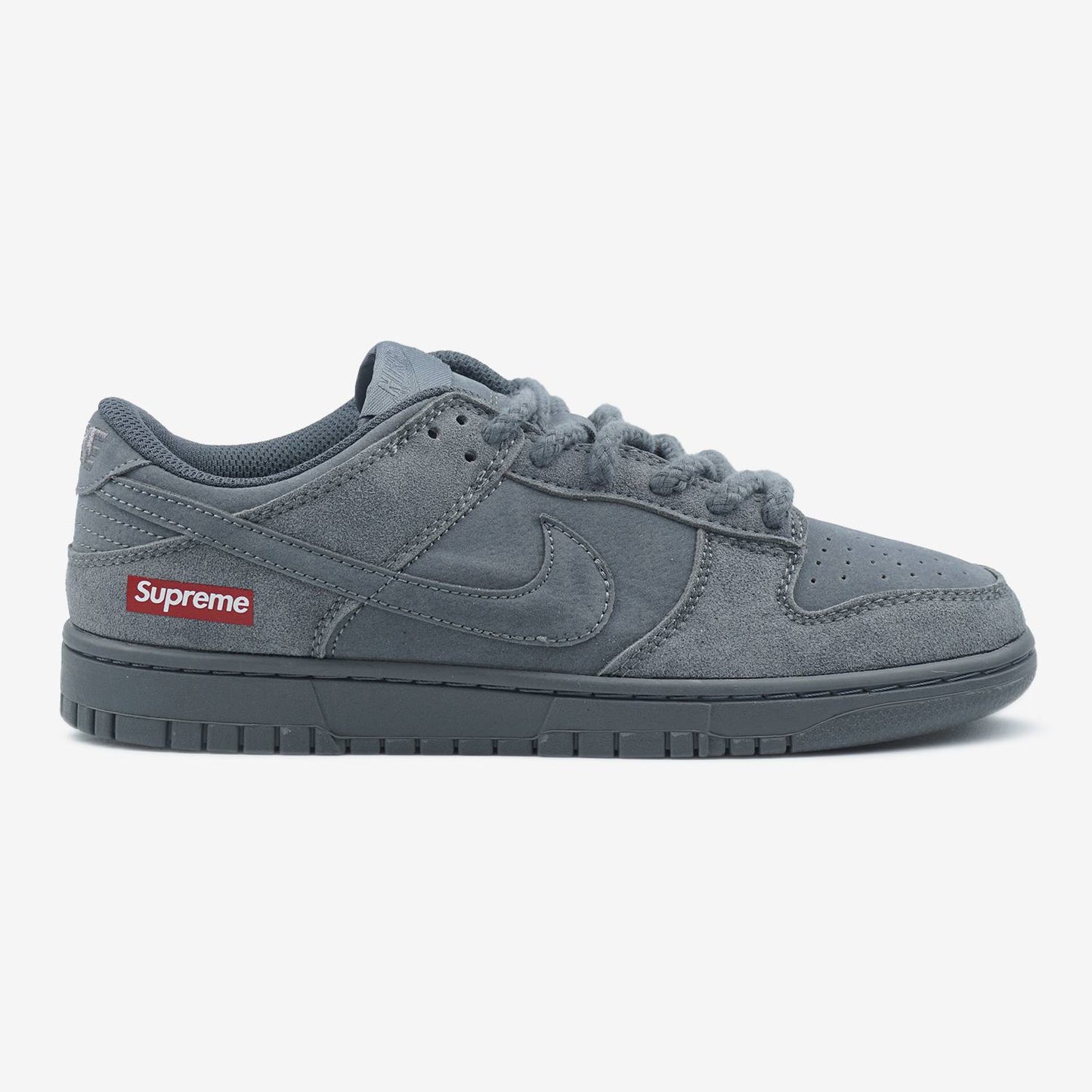 Nike SB Dunk x Supreme Triple Grey