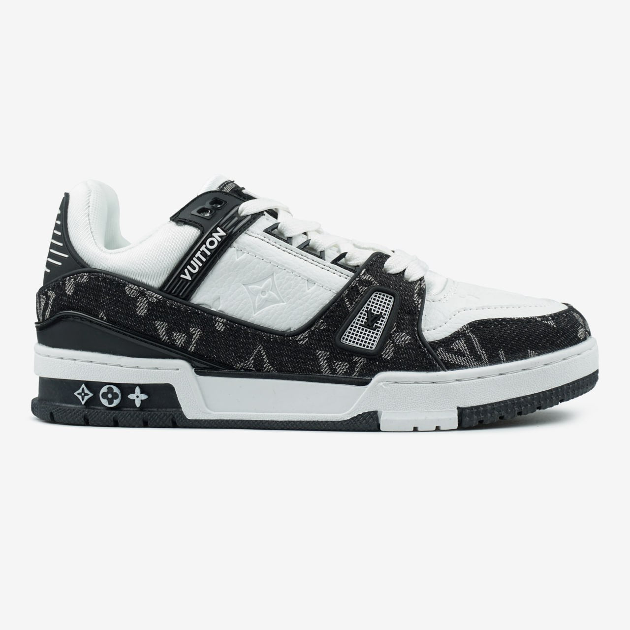 LV Trainer Sneaker Black/White