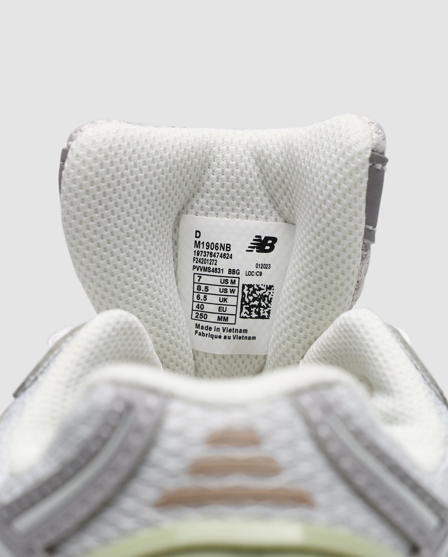 New Balance 1906U Team Away Grey