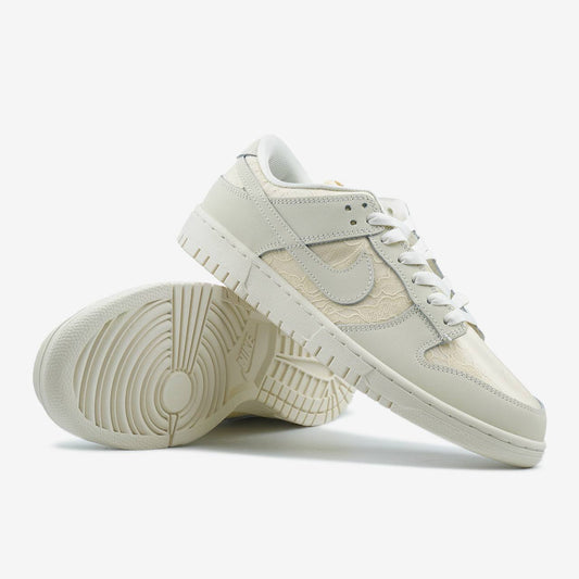 Nike SB Dunk Low Lace Pack Regal Beige