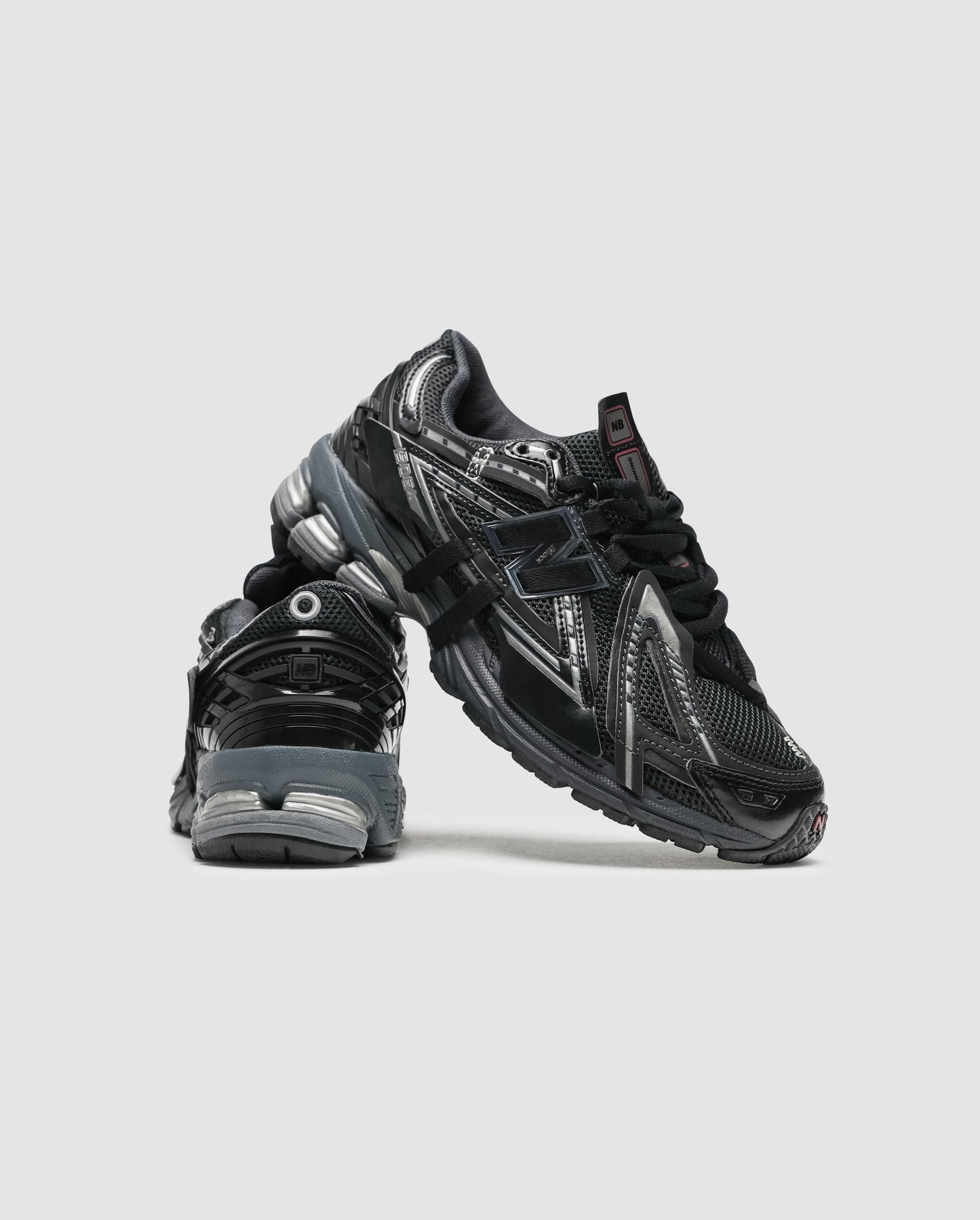New Balance 1906A Metalic Black/Silver