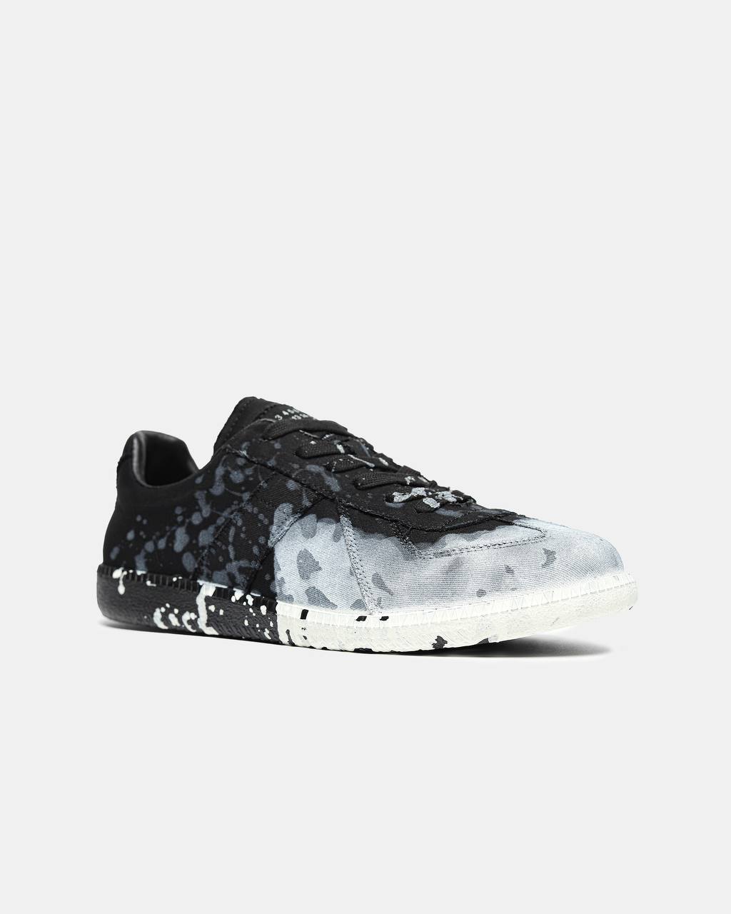 Maison Margiela Repli Black/White Paint 22