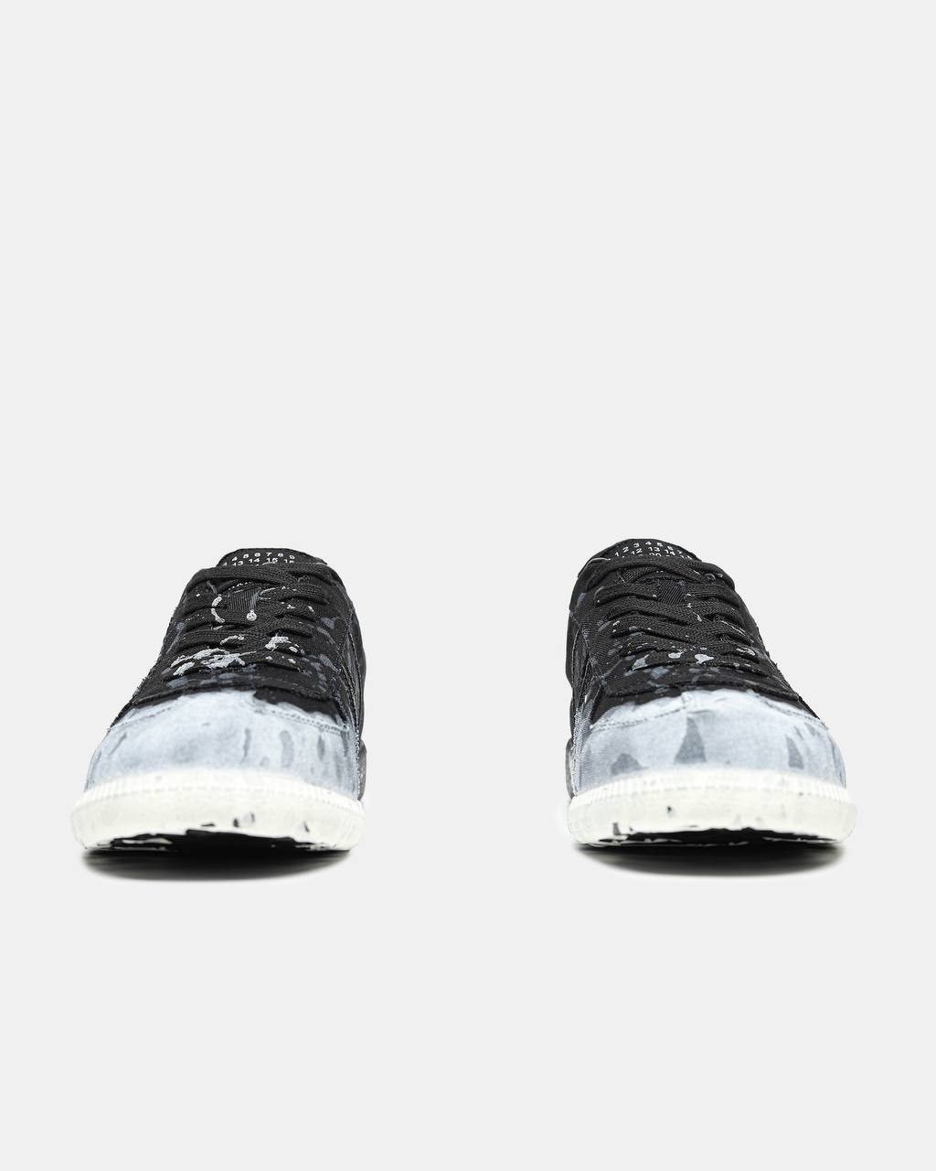 Maison Margiela Repli Black/White Paint 22
