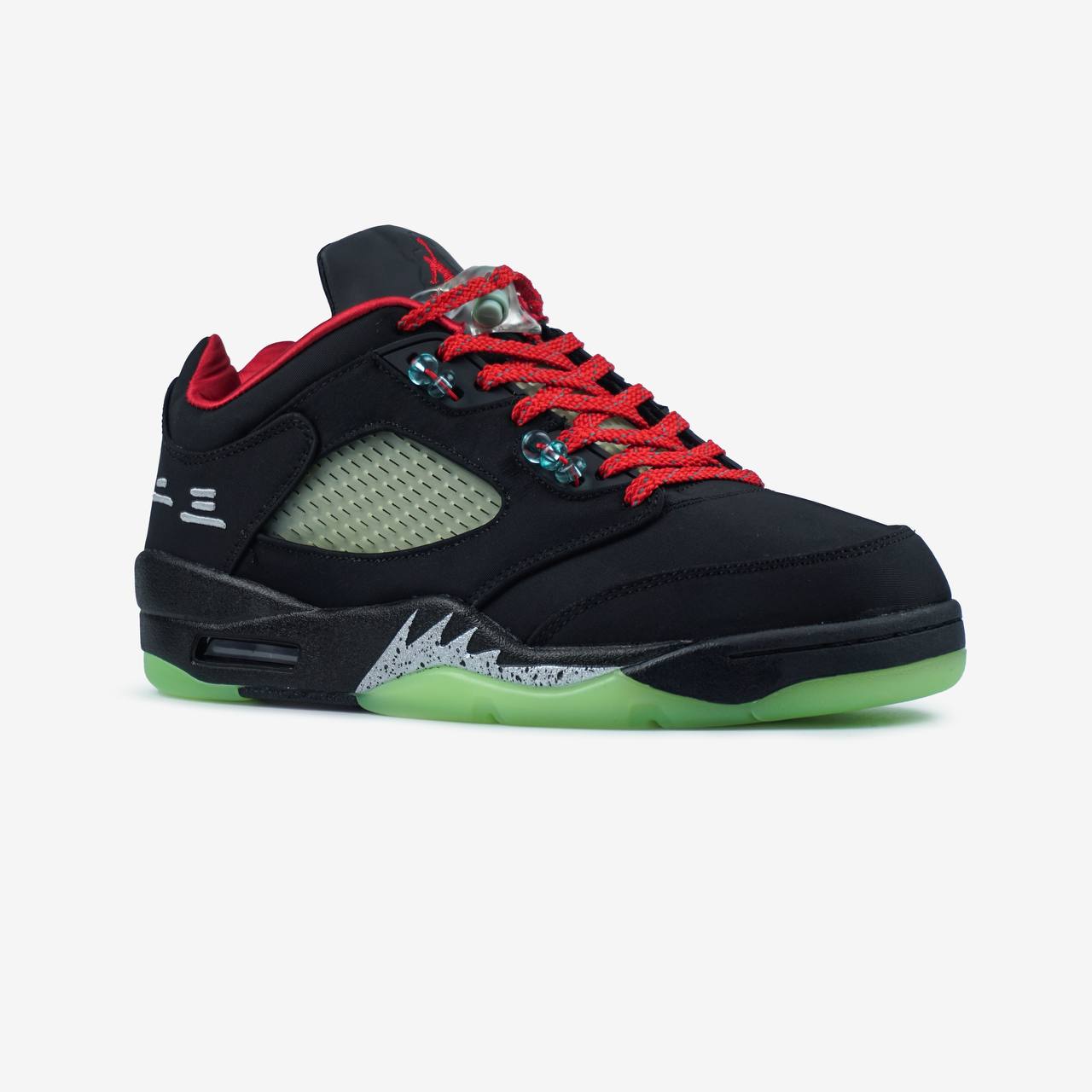 Jordan 5 Retro Low SP x CLOT