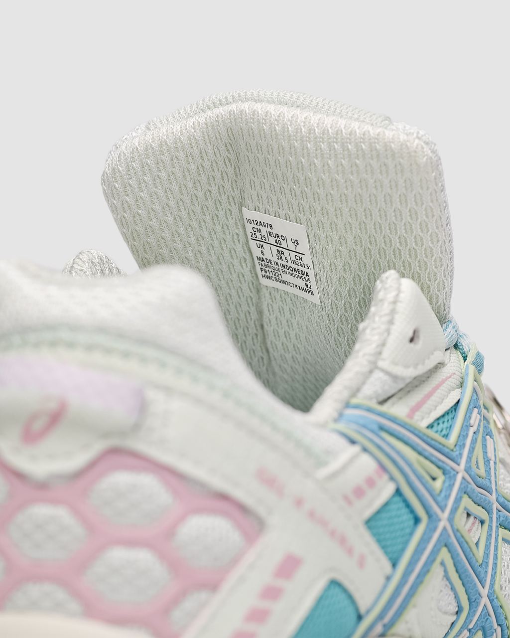 Asics Gel Kahana 8 White/Turquoise