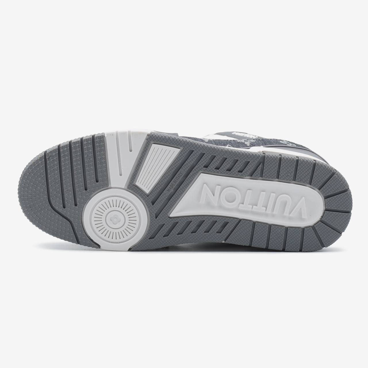 LV  Trainer Grey White