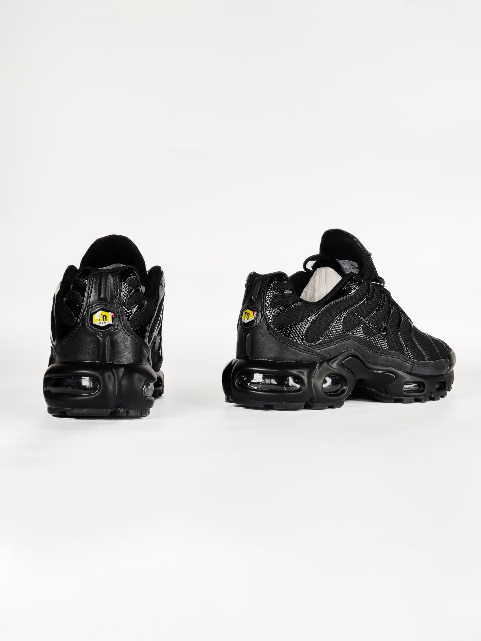 Nike Air Max TN Triple Black