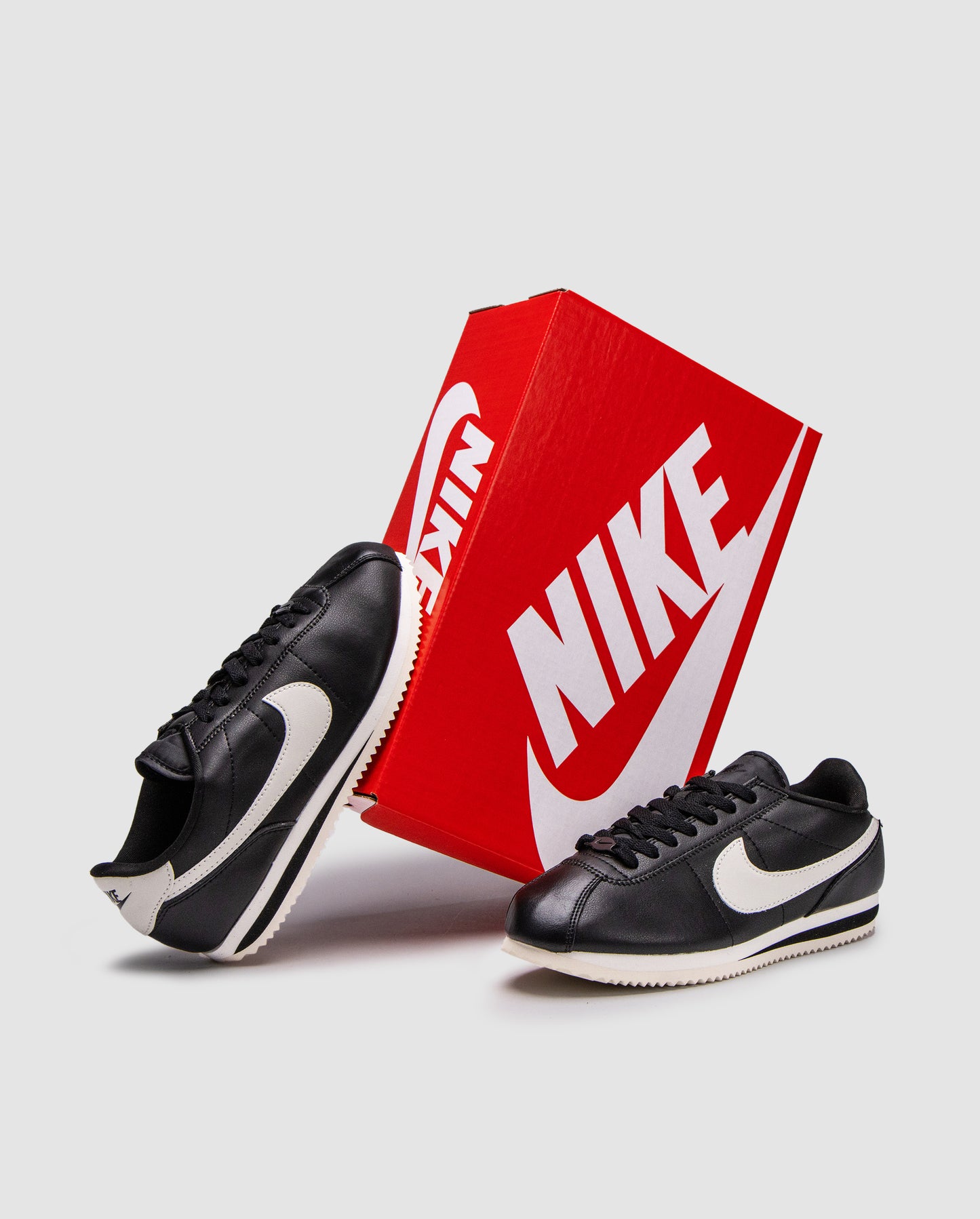 Nike Cortez Basic Black/White