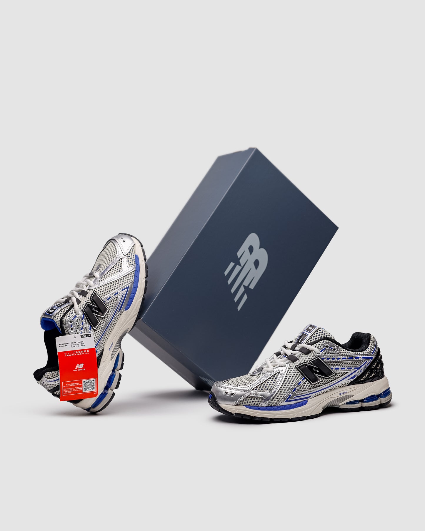 New Balance 1906R Silver Metallic