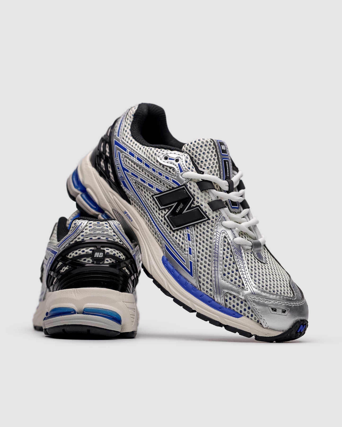 New Balance 1906R Silver Metallic
