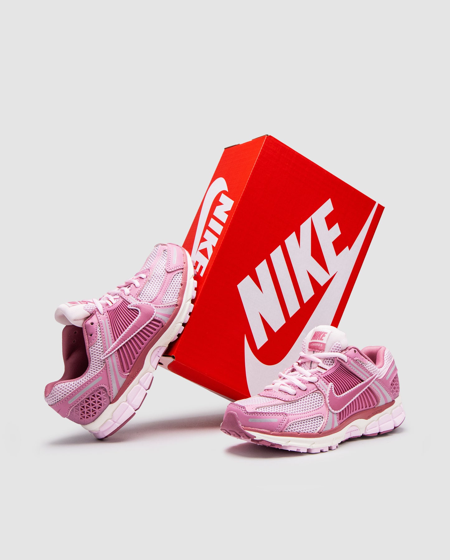 Nike Zoom Vomero 5 Elemental Pink
