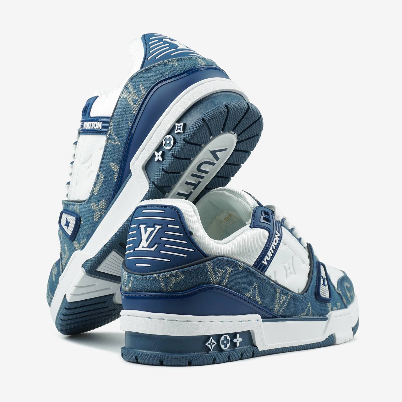 LV  Trainer White Blue