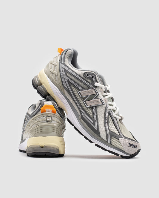 New Balance 1906 R N. Hoolywood x Invincible Grey Swan