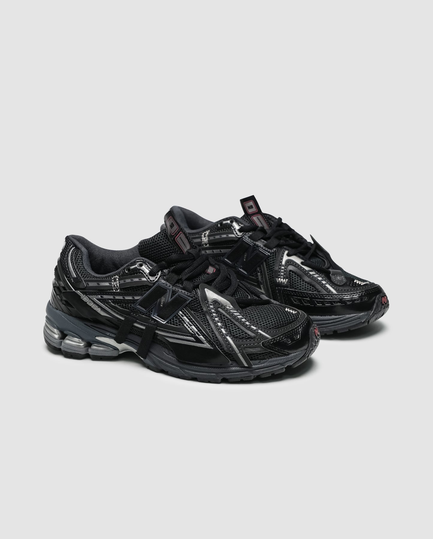 New Balance 1906A Metalic Black/Silver