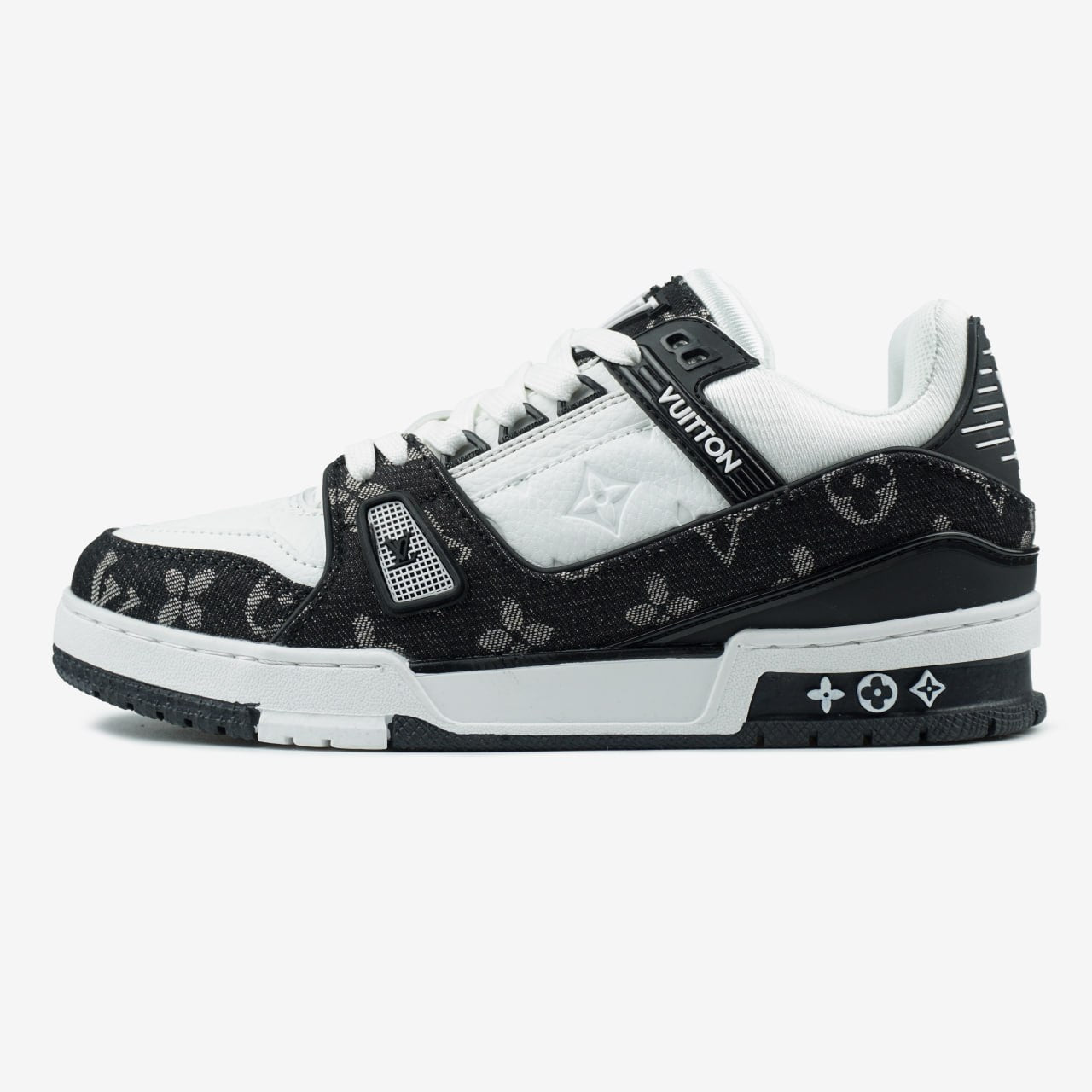 LV Trainer Sneaker Black/White