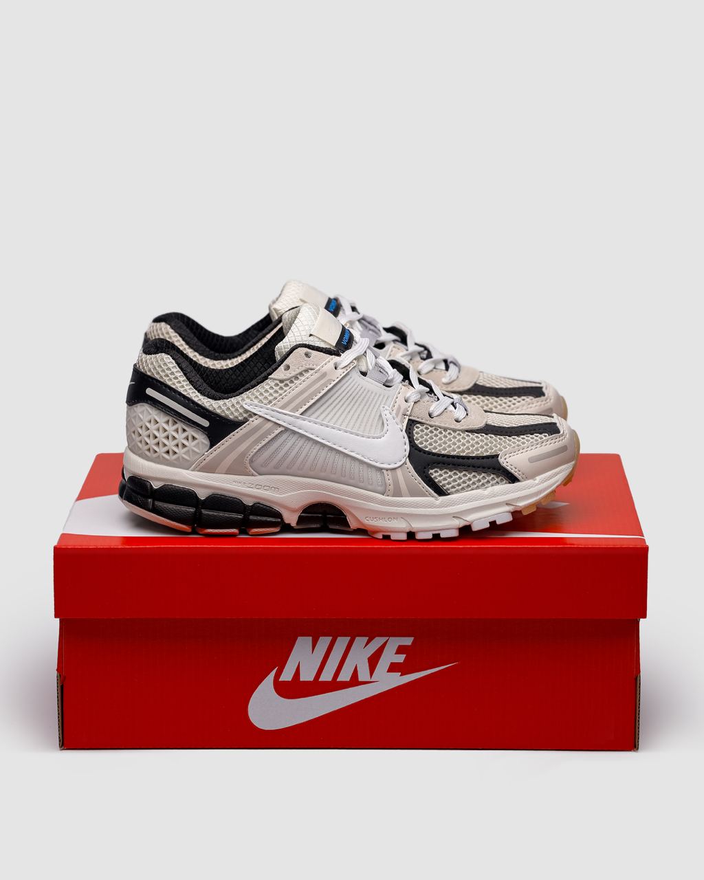 Nike Zoom Vomero 5 Beige/Black