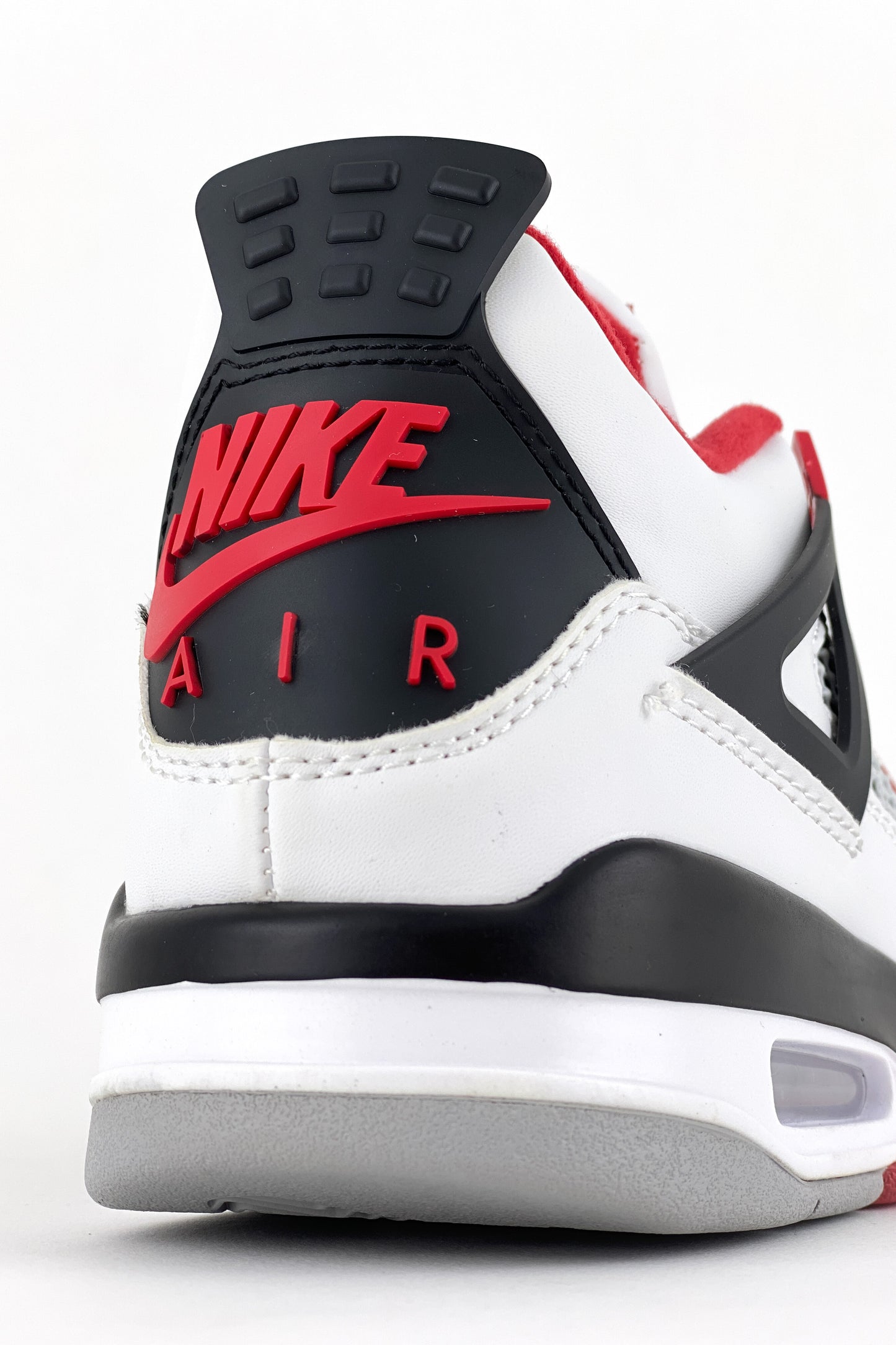 Jordan 4 Fire Red