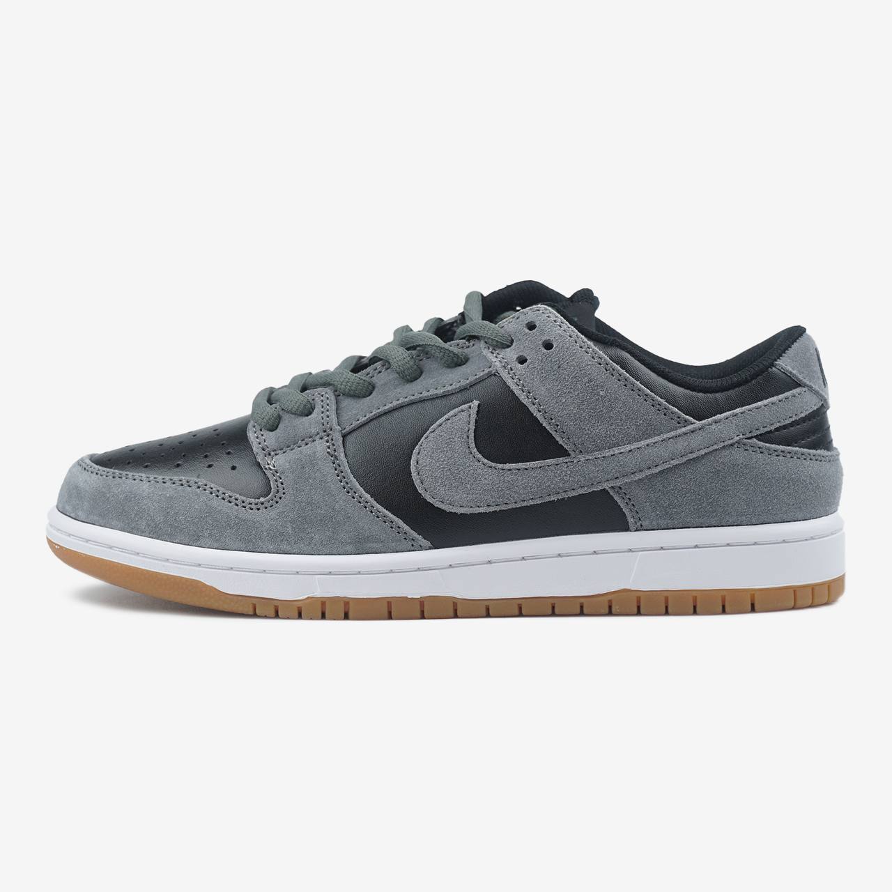 Nike SB Dunk Low Black Silver