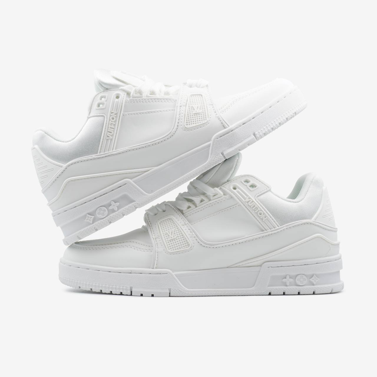 LV  Trainer Triple White