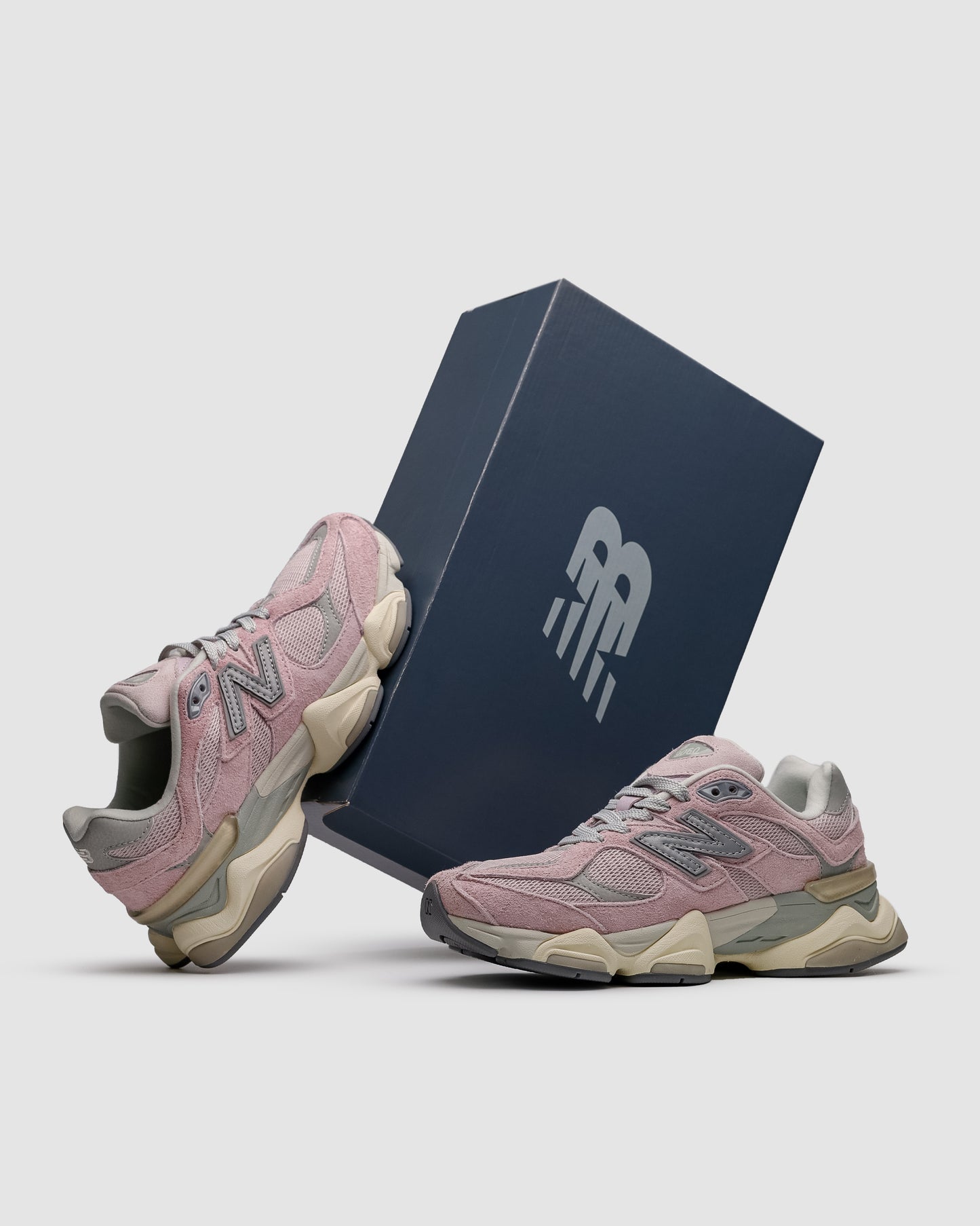 New Balance 9060 Light Pink