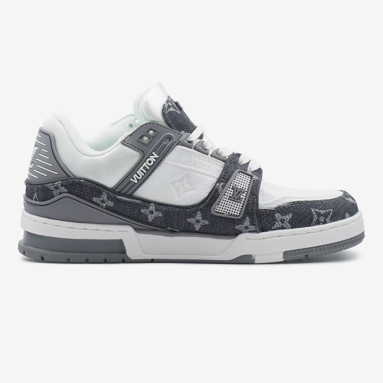 LV  Trainer Grey White
