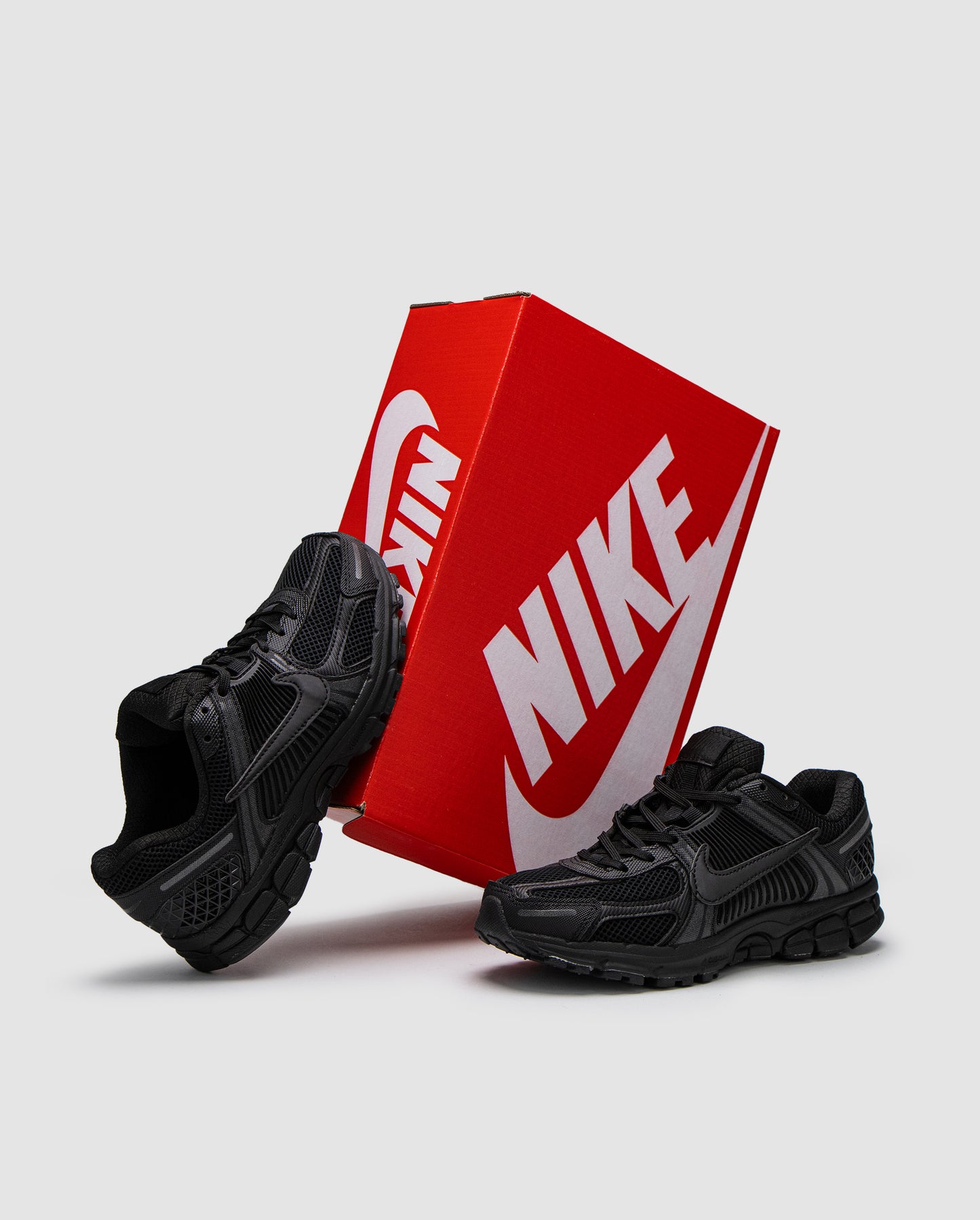 Nike Air Zoom Vomero 5 Triple Black
