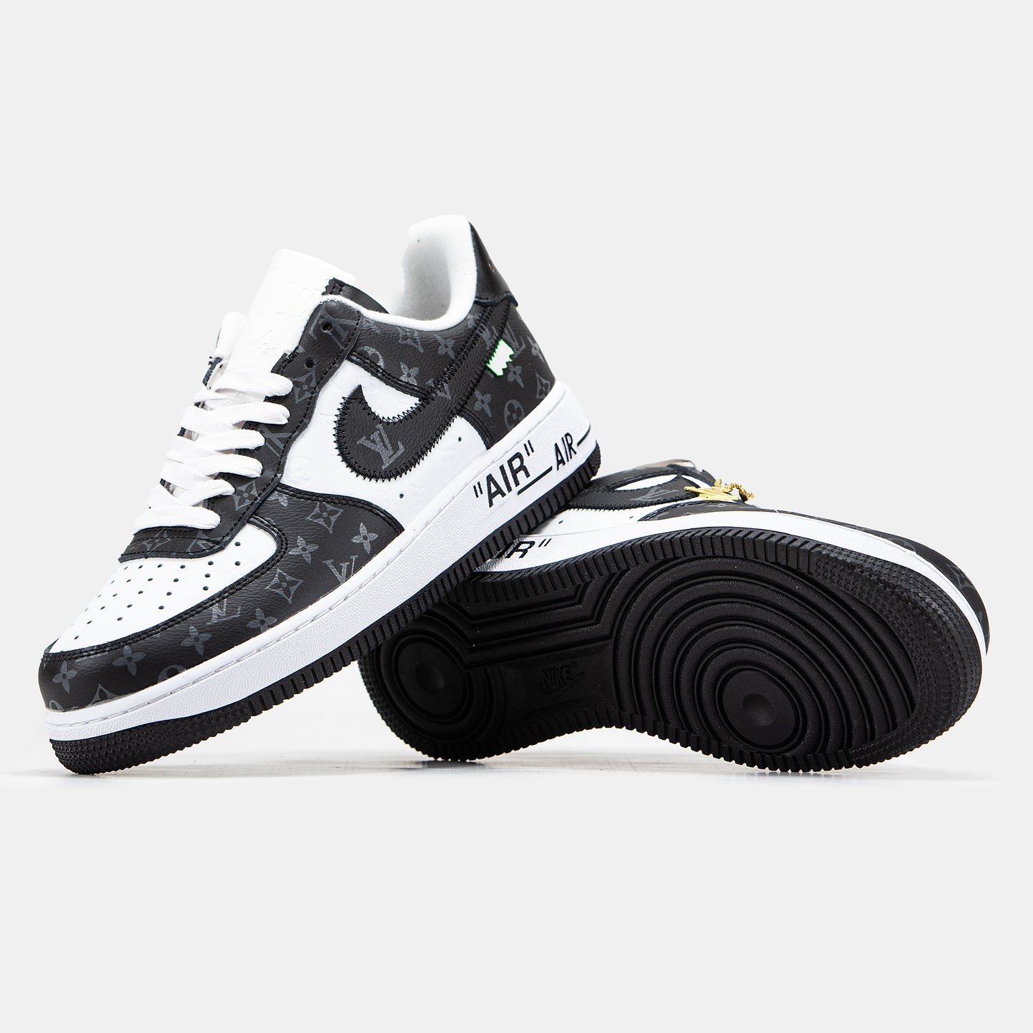 Nike Air Force 1 x Louis Vuitton Black M