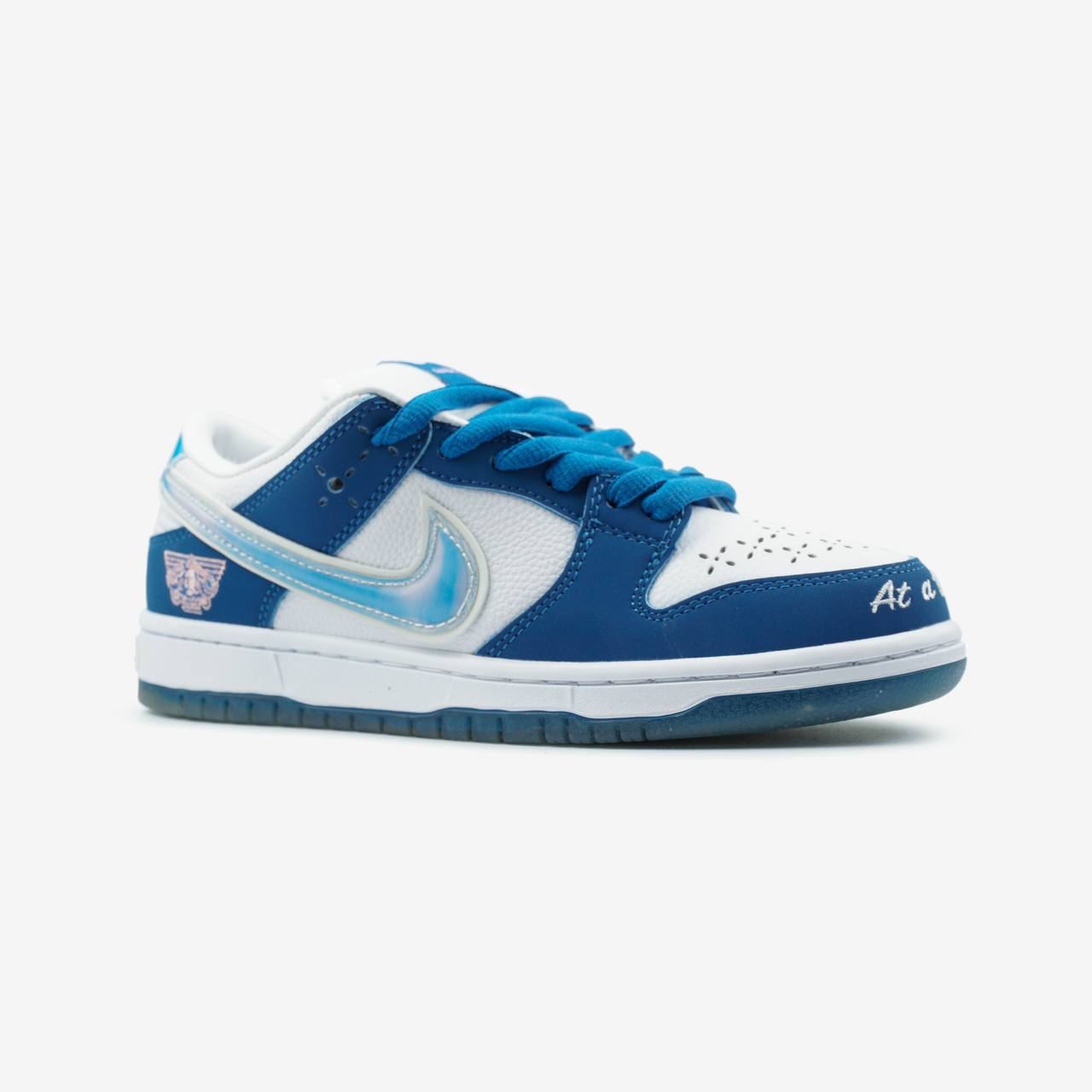 Nike SB Dunk Born x Raised