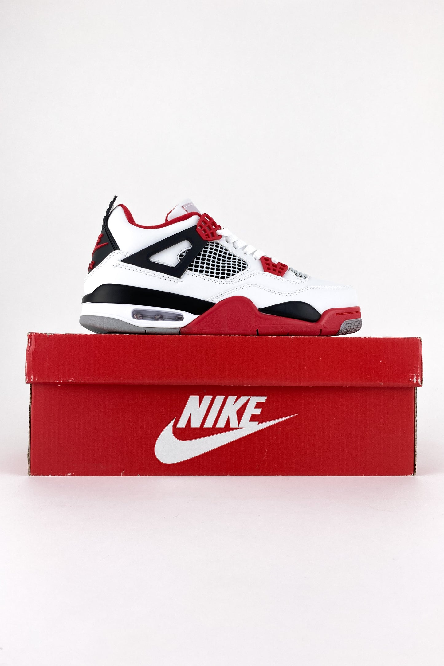 Jordan 4 Fire Red