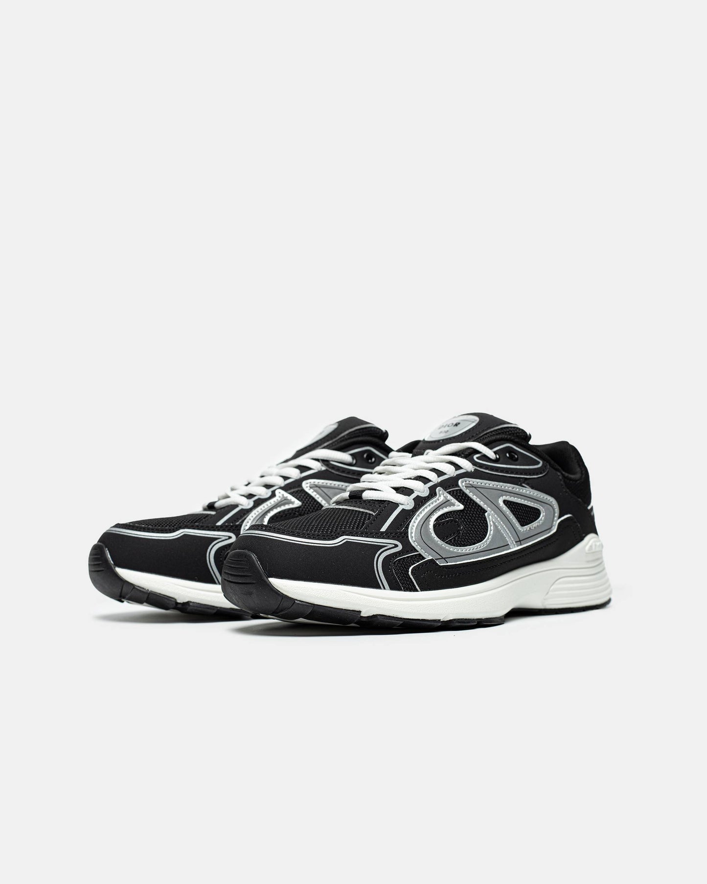 B30 Black White