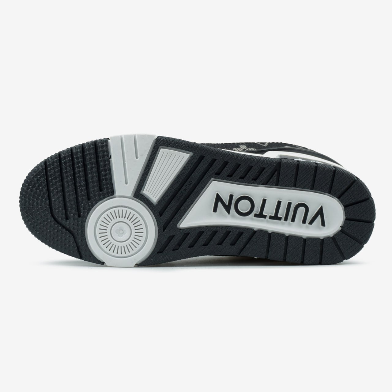 LV Trainer Sneaker Black/White