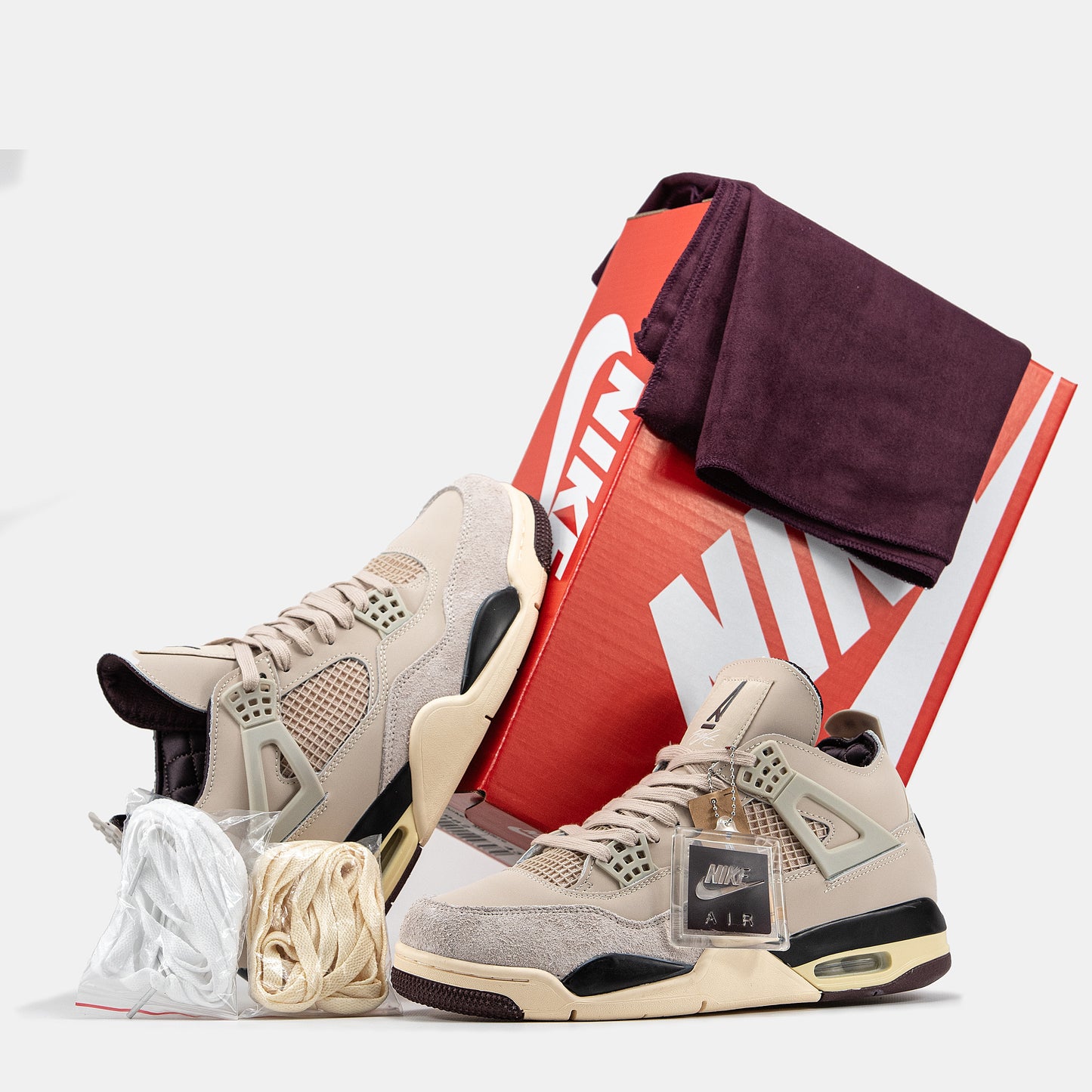 Jordan 4 a Ma Maniere Fossil Stone