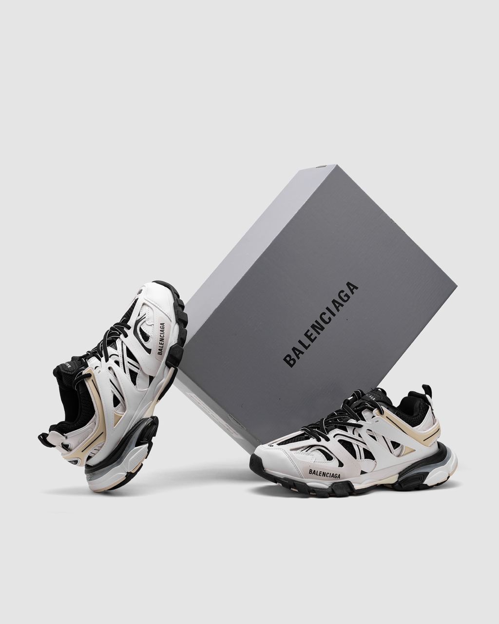 BALENCIAGA Track Worn Out White, Black Low Top
