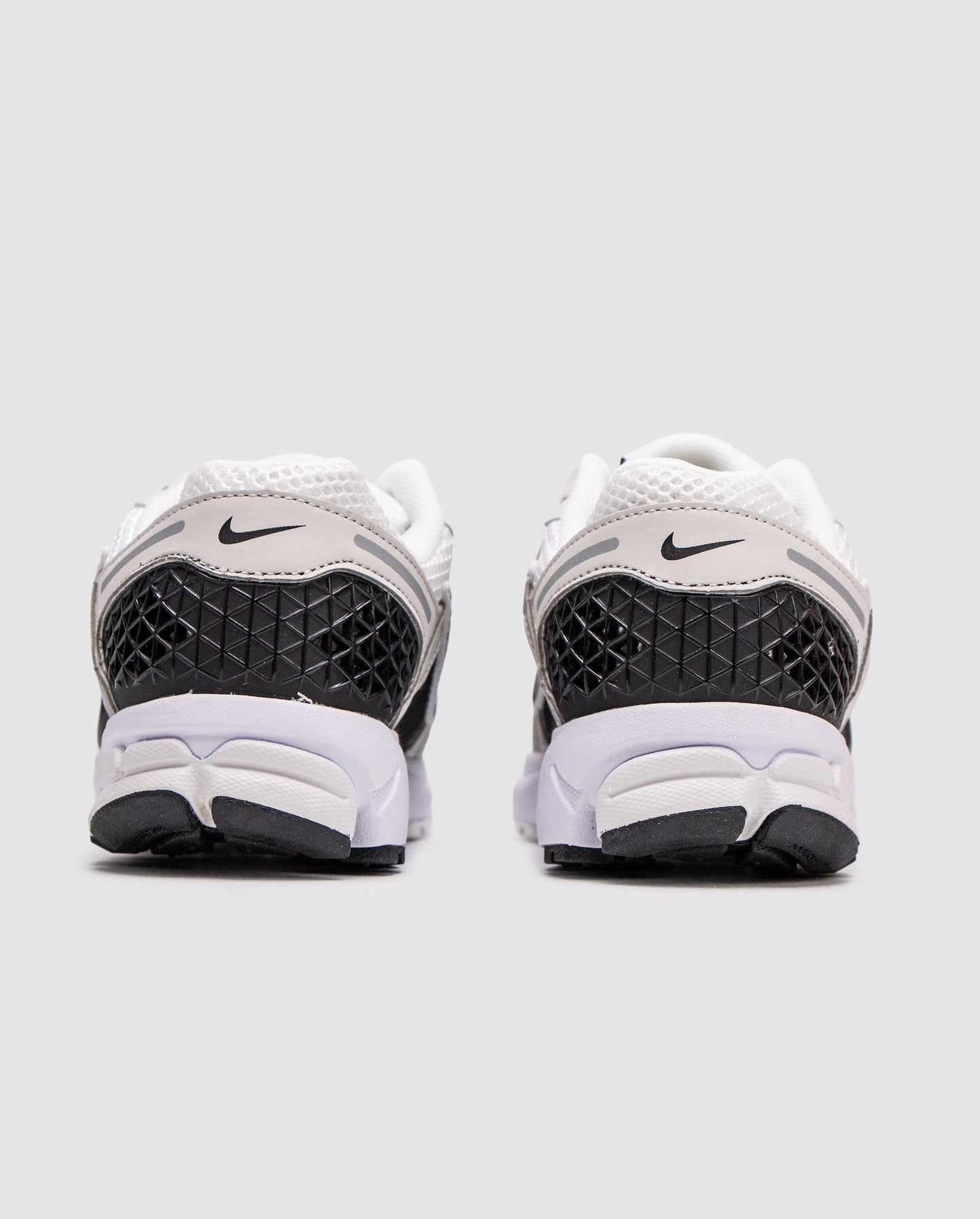 Nike Zoom Vomero 5 White/Black Platinum Tint Metalic