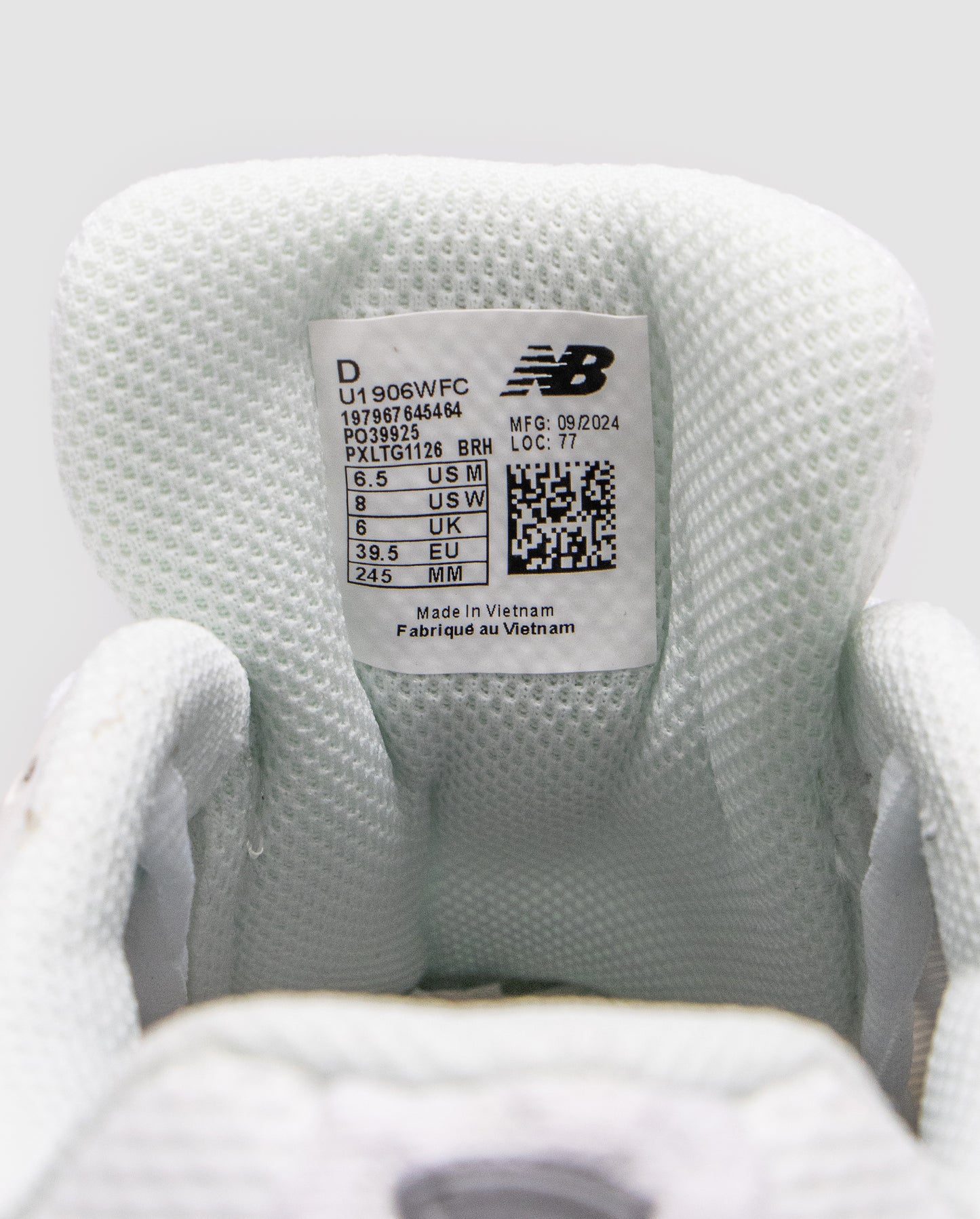 New Balance 1906R Fantomfit White