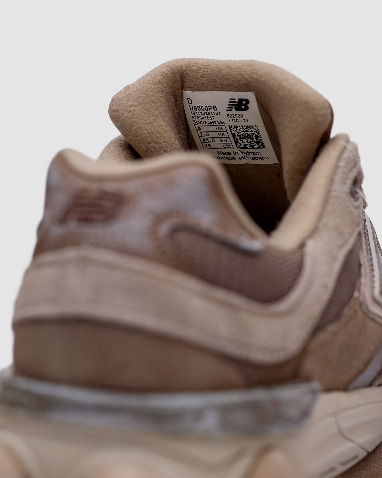 New Balance 9060 Mushroom Timberwolf