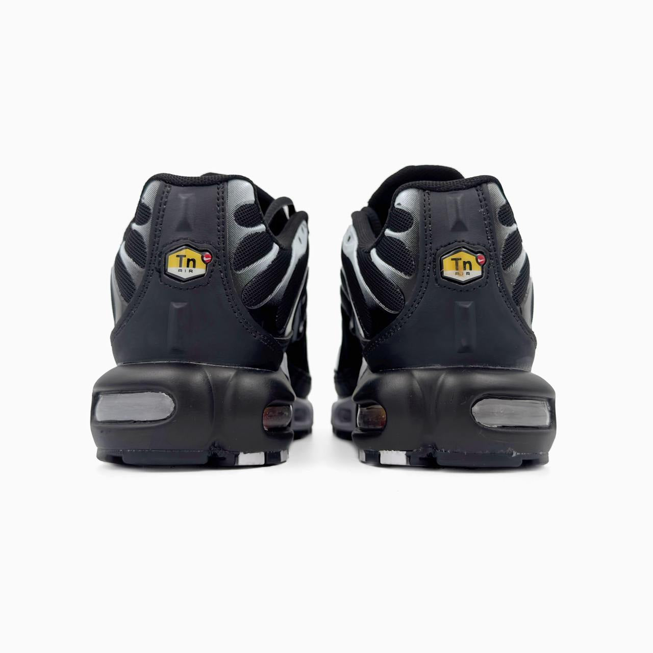 Nike Air Max TN Black/White