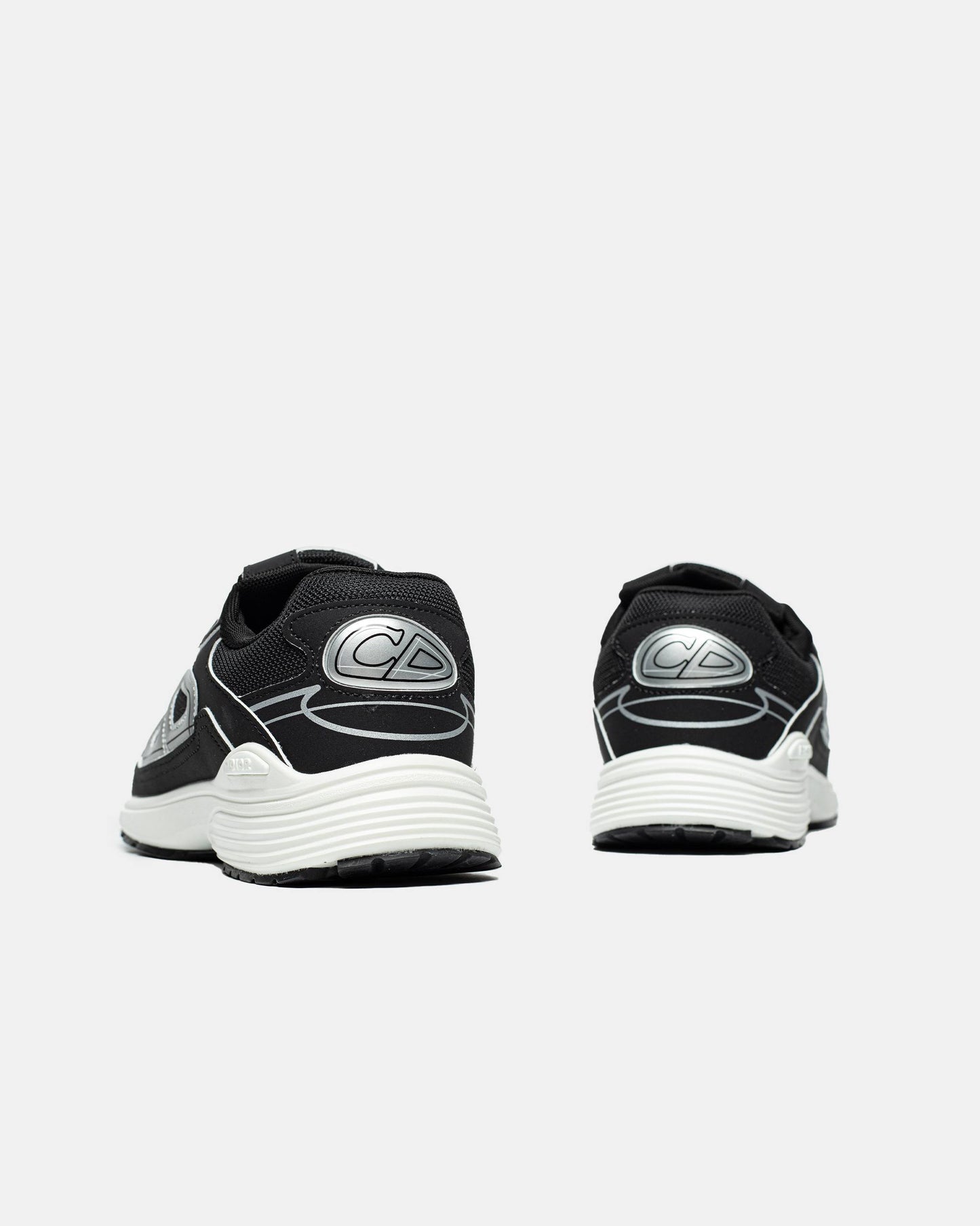 B30 Black White