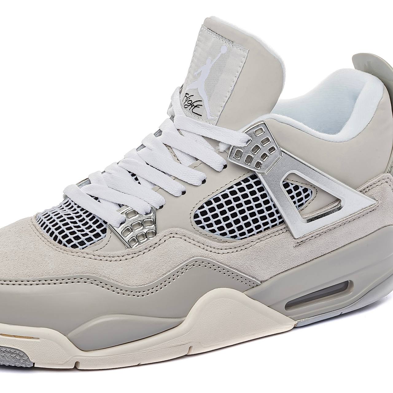 Jordan 4 Frozem Moments