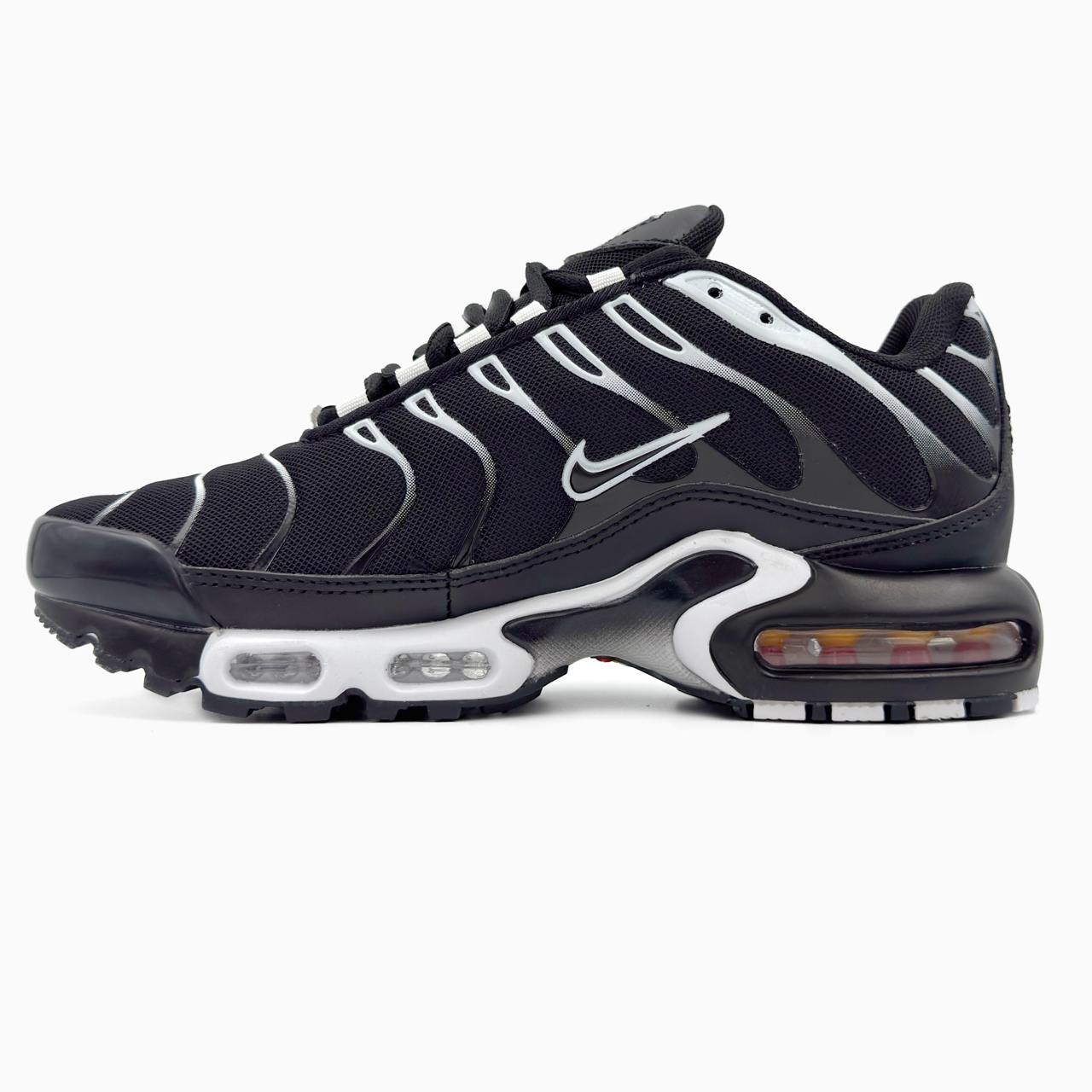 Nike Air Max TN Black/White