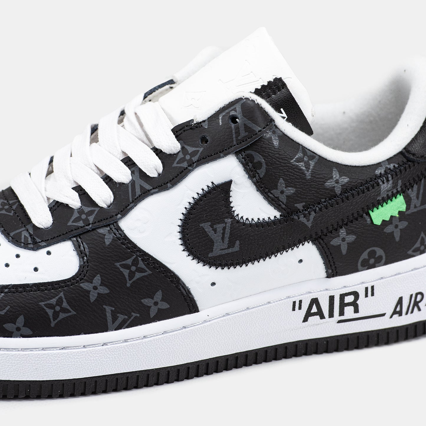 Nike Air Force 1 x Louis Vuitton Black M