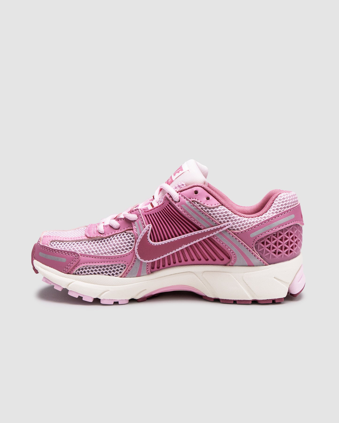 Nike Zoom Vomero 5 Elemental Pink