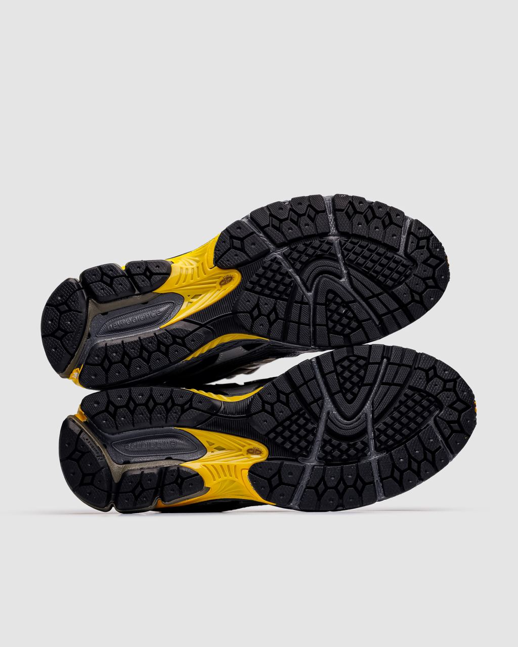 New Balance 1906N Castlerock Black Yellow
