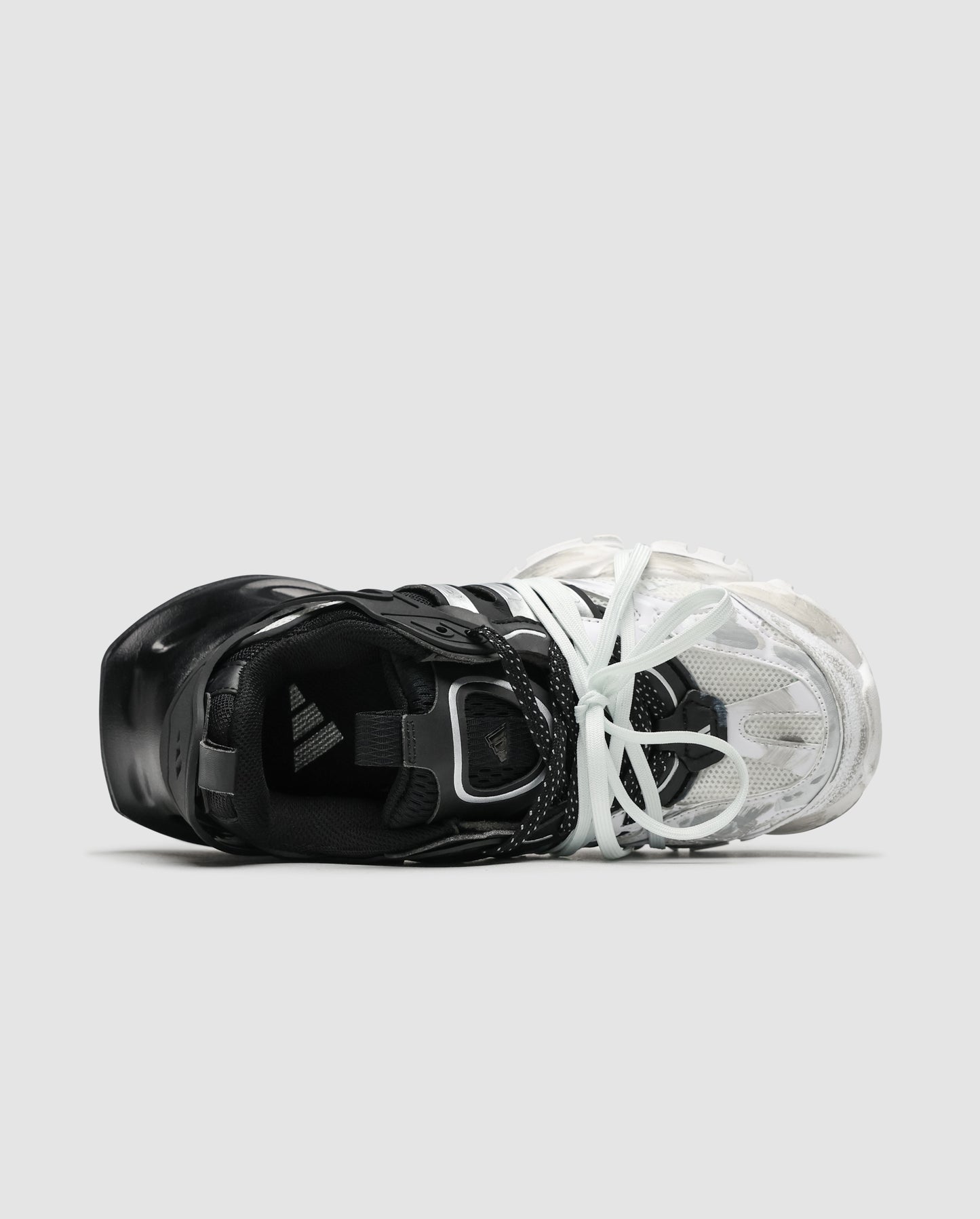 Adidas Vento XLG Deluxe Black/White