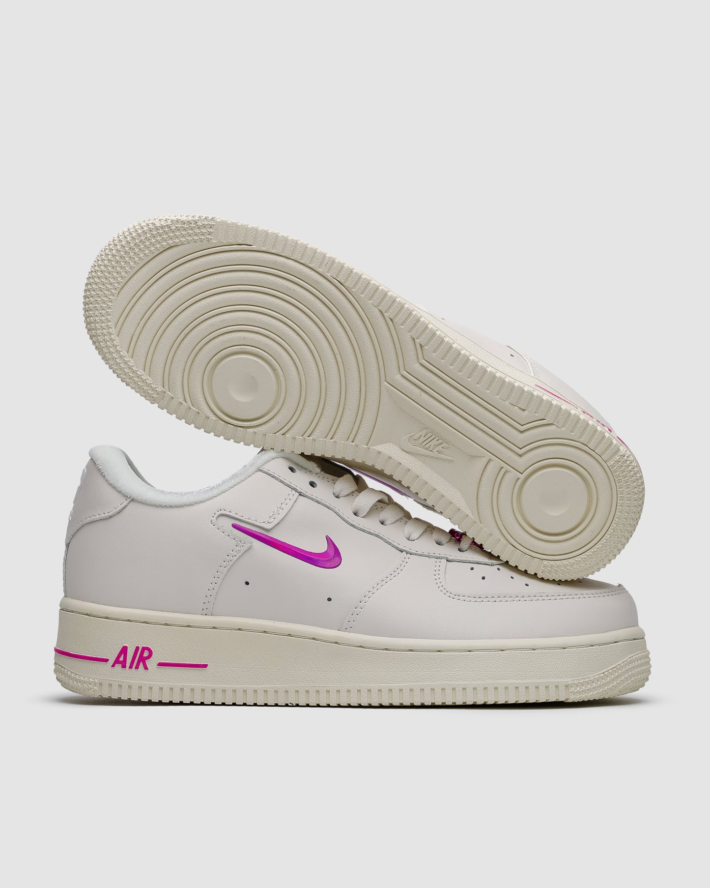 Nike Air Force 1’07SE Coconut Mink/ Playful Pink