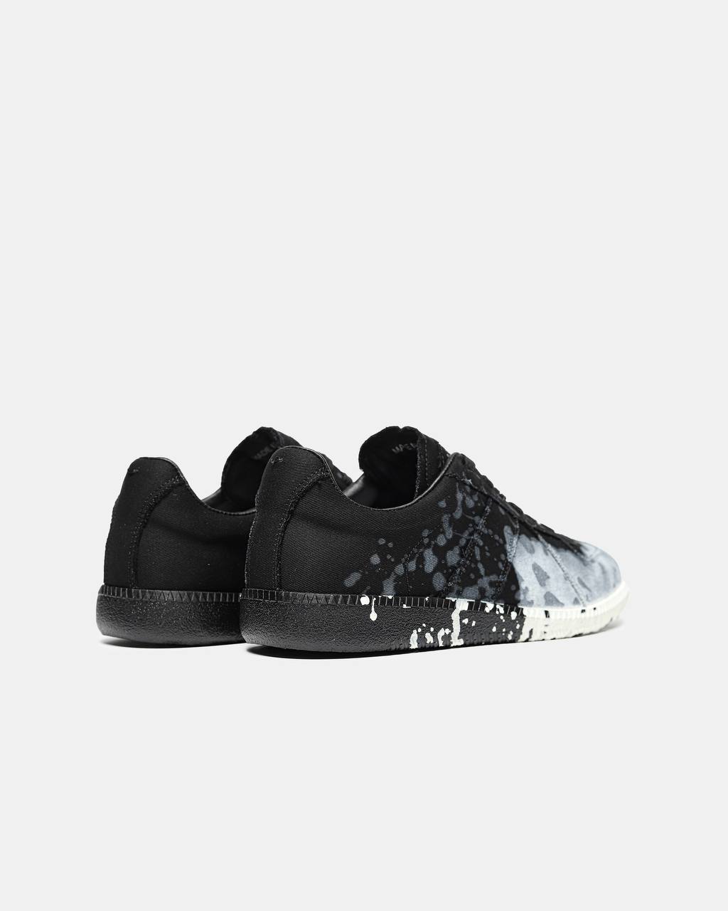 Maison Margiela Repli Black/White Paint 22