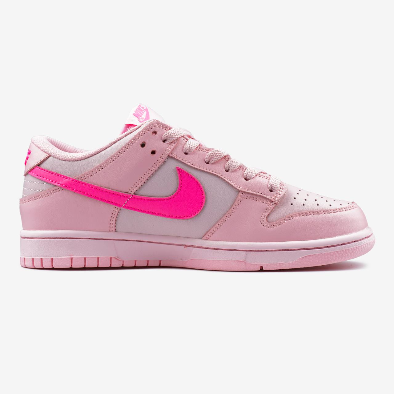 Nike Dunk Low GS Triple Pink